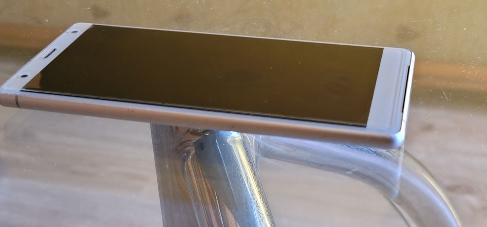 Sony Xperia XZ2 4/64GB cały komplet! Świetny stan!