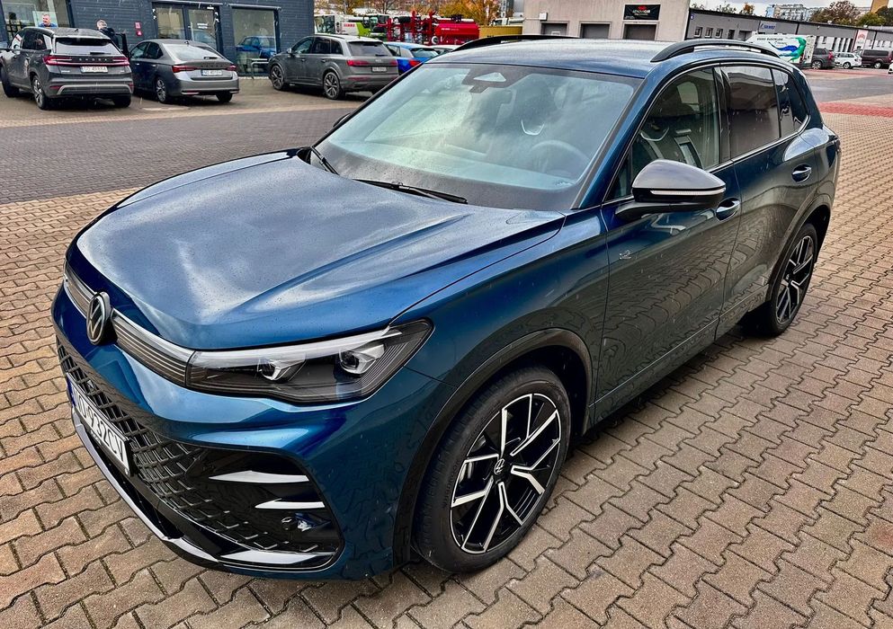 Volkswagen Tiguan Volkswagen Tiguan R-Line 2,0 TDI 4motion DSG - Cesja 199k PLN