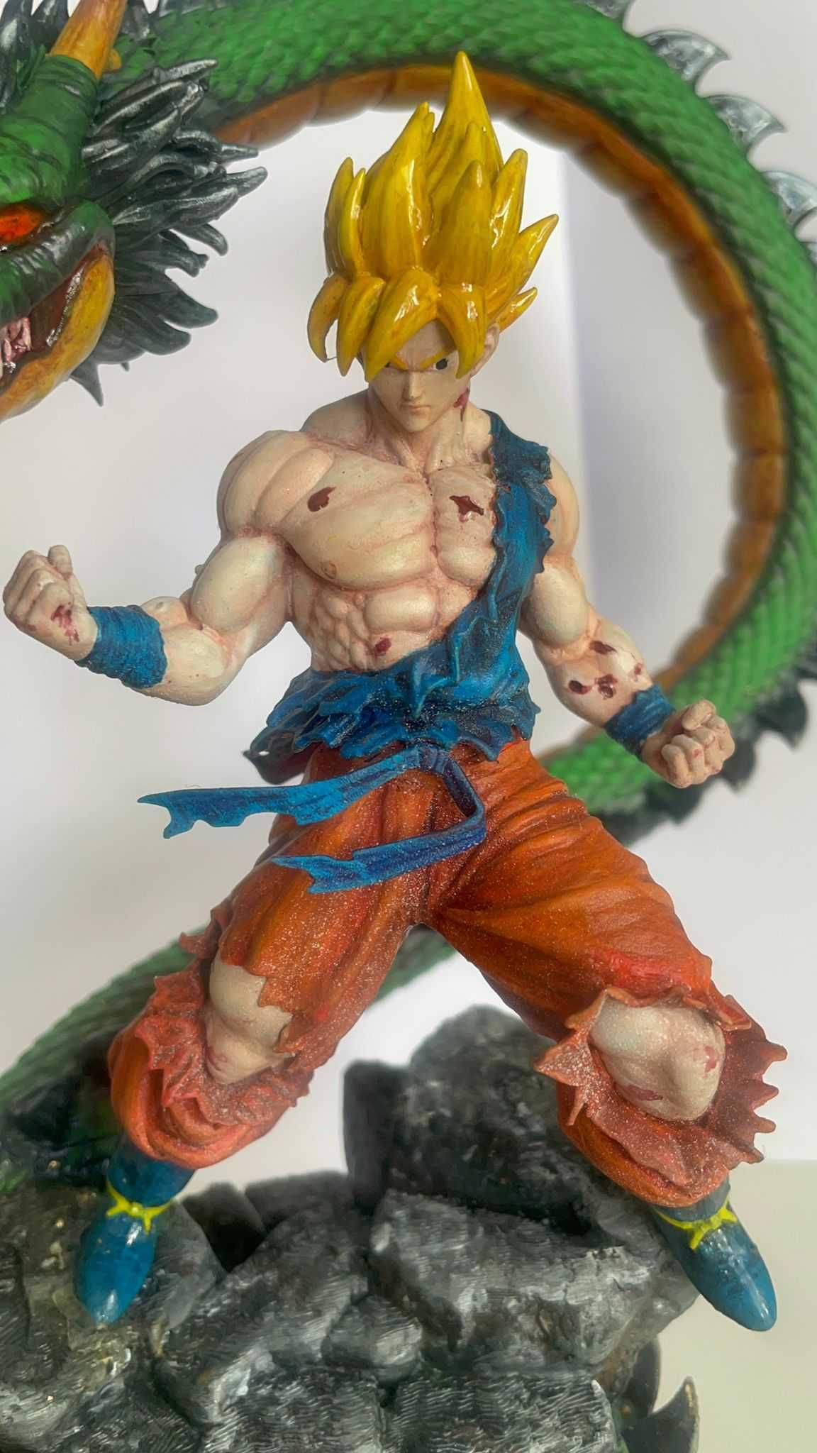 Estatua Dragon Ball Z com pintura Manual 22cm