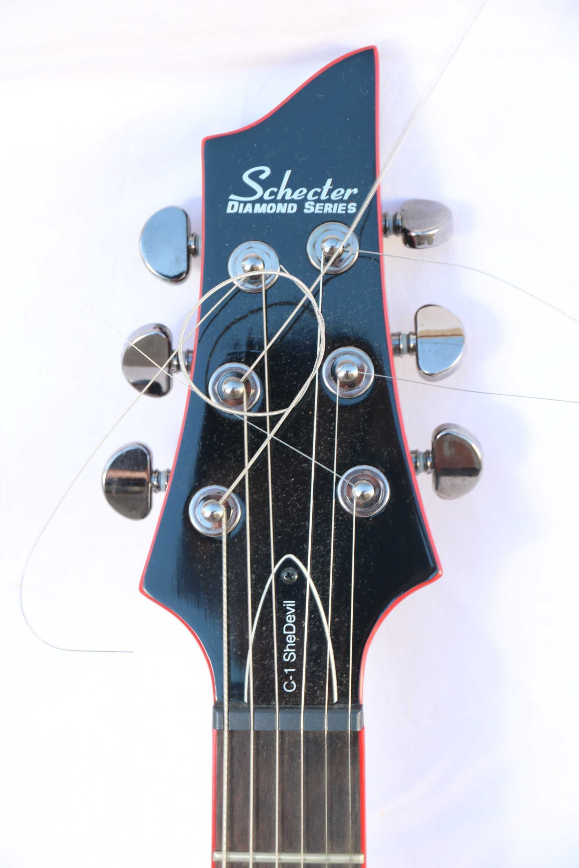 Guitarra elétrica Schecter Diamond Series C-1 SheDevil