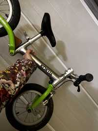 Kokua rowerek biegowy z amortyzacja