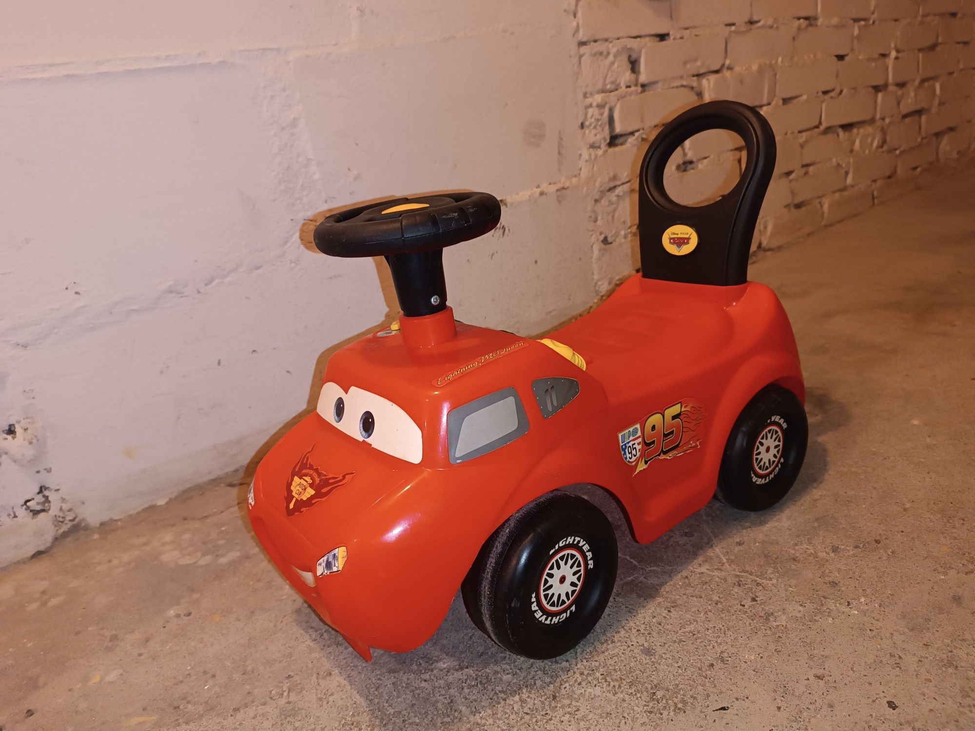 Auto Jeździk Zygzak Mcqueen