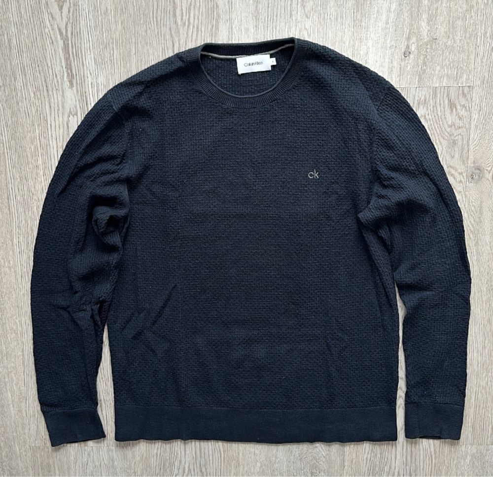 Granatowy sweter Calvin Klein