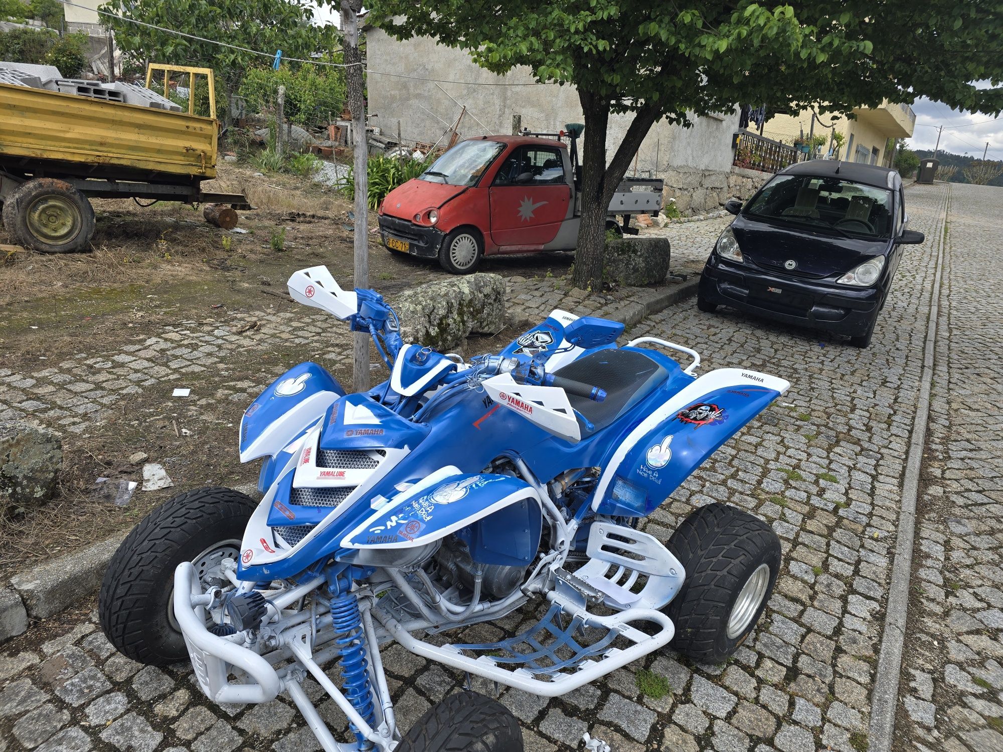 Vendo moto4 yamnha 660r