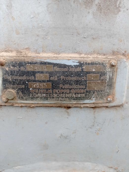 Sprężarka zabytek antyk dekoracja