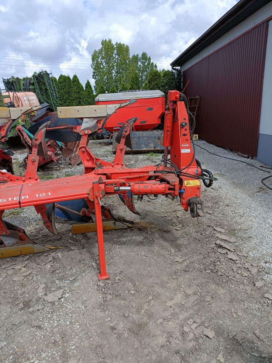 Pług Kuhn vari-master 121