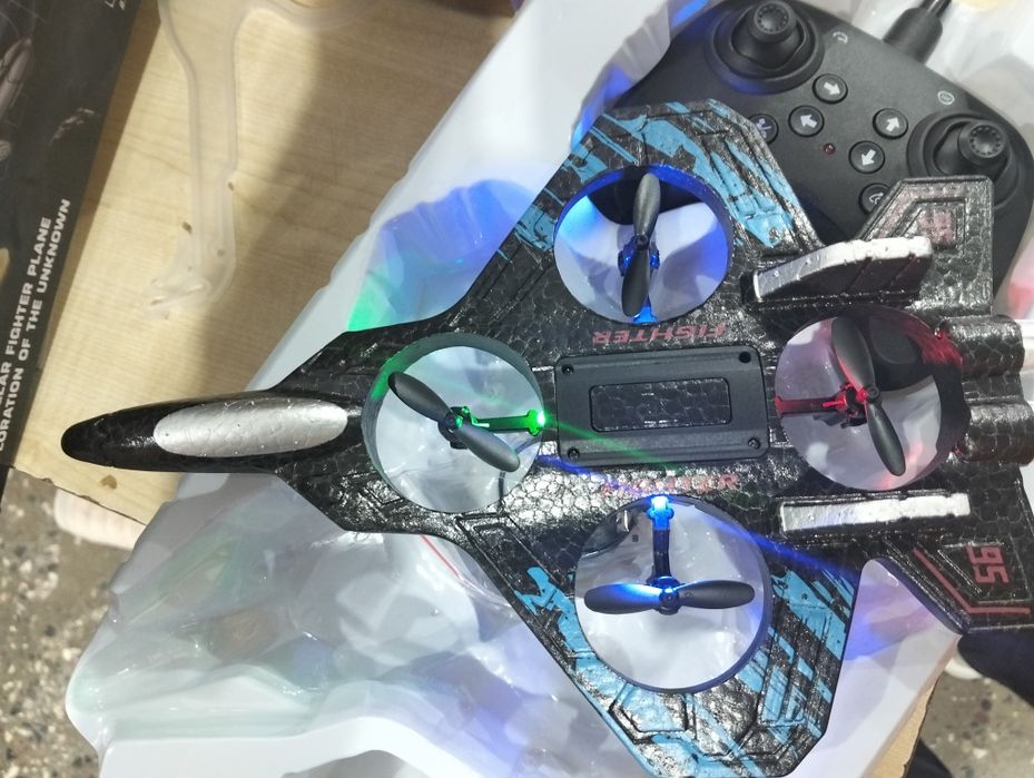 Літак Квадрокоптер