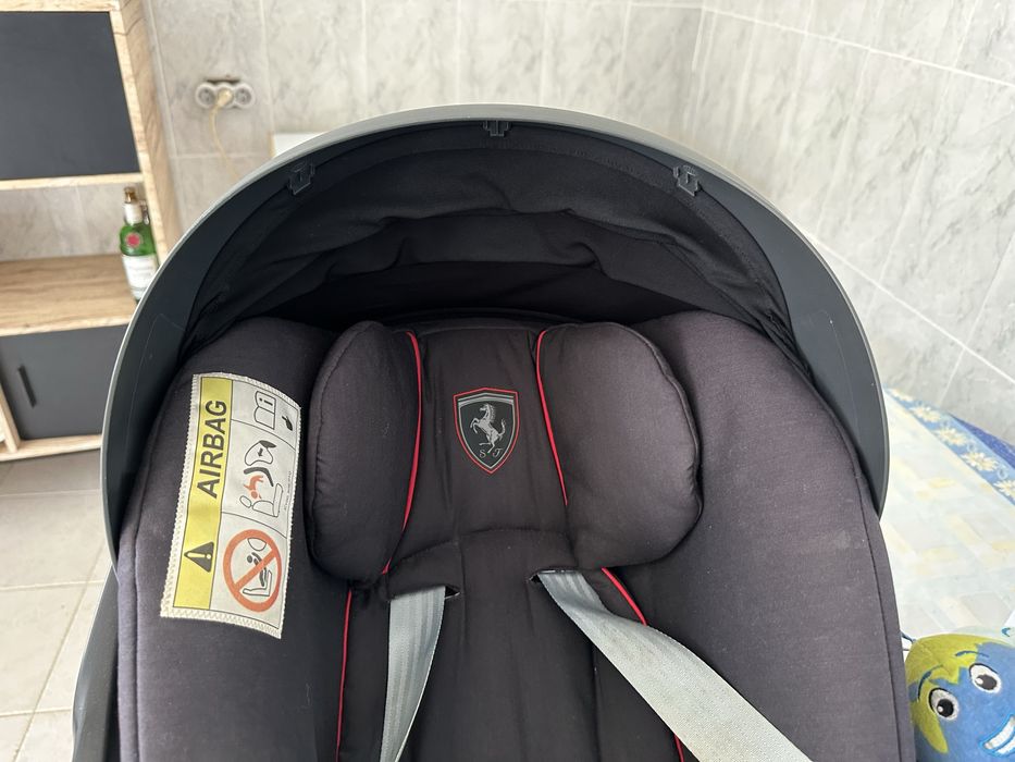 CYBEX Cloud Z i-Size Edição Ferrari