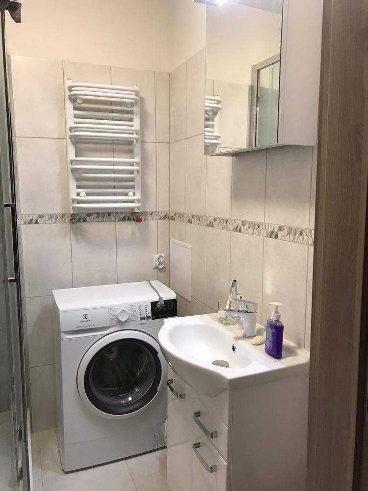 Do wynajęcia mały pokój w centrum Zielonej Góry (koło Ronda PCK)