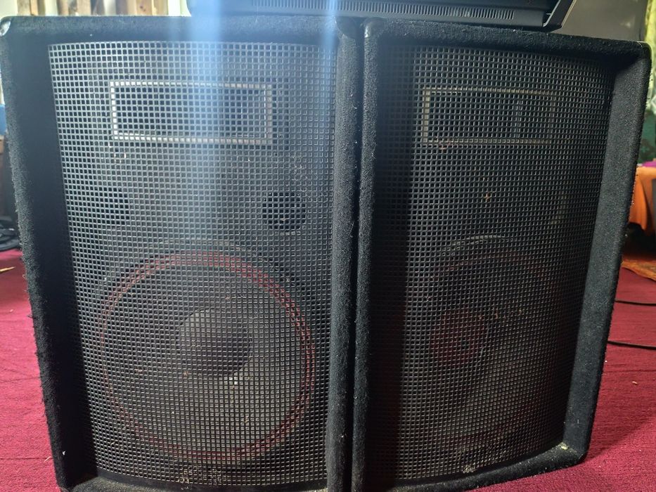 Комплект апаратури (Активний пульт з колонками)