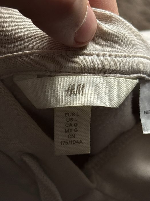Худі Nirvana от H&m 2022 року