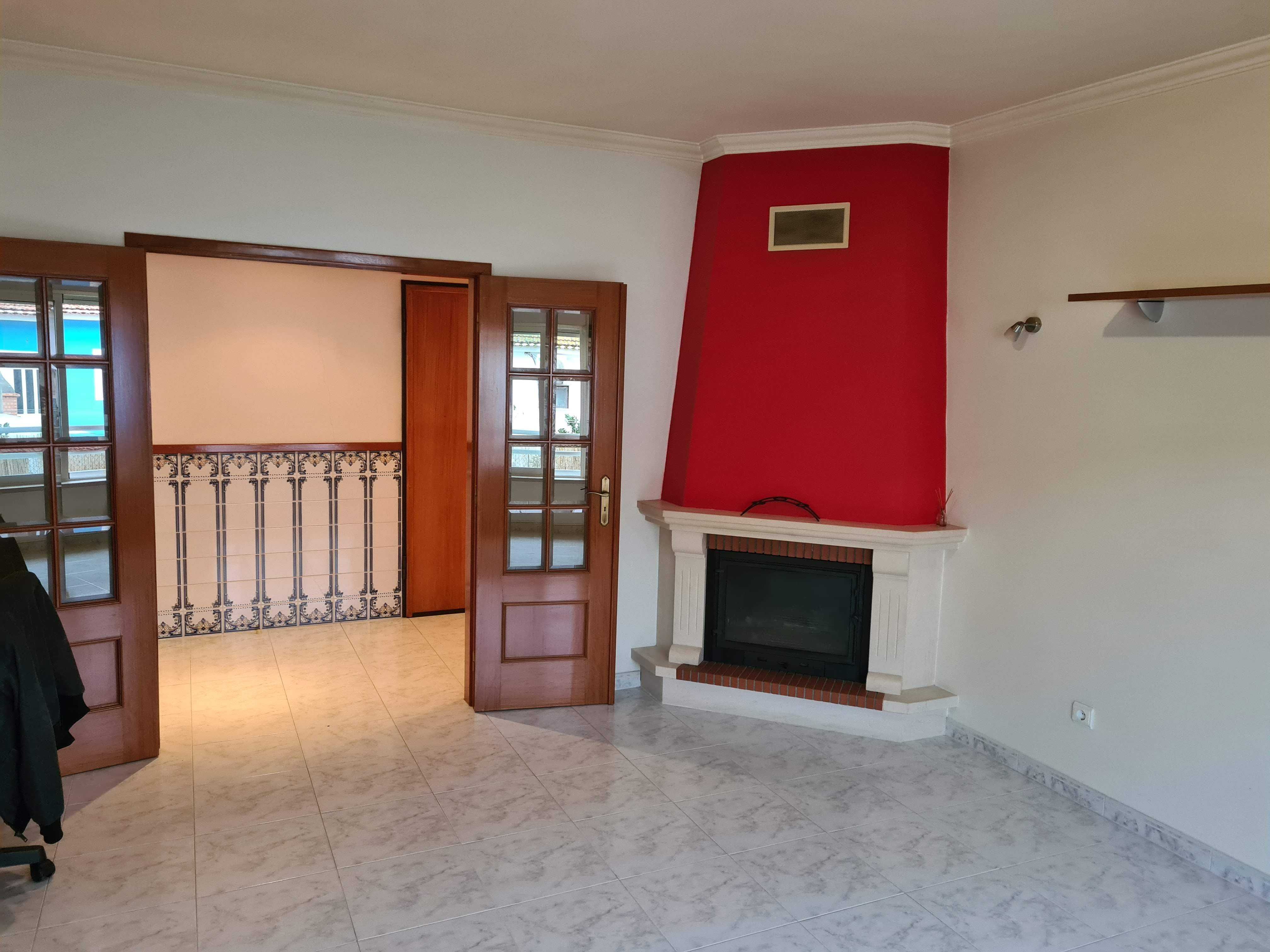Apartamento T2 para arrendamento Venda Alcaide- Palmela