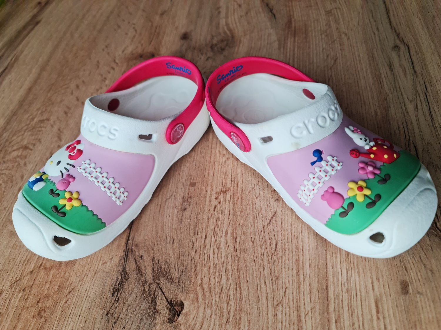 Crocs Hello Kitty
