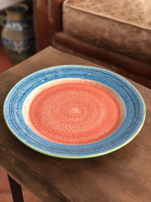 Prato de Centro Cores e marca Portuguesa