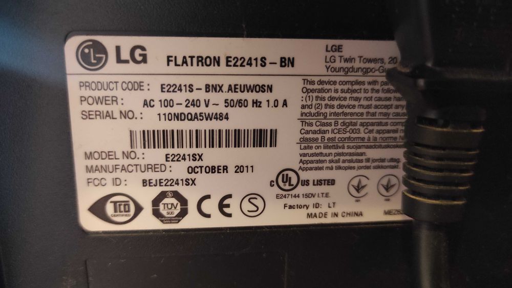 Продам монітор LG FLATRON E2241 діагональ 55см. / 22"
