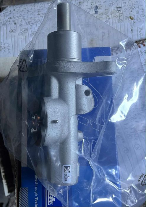 Bomba de travão central golf 5