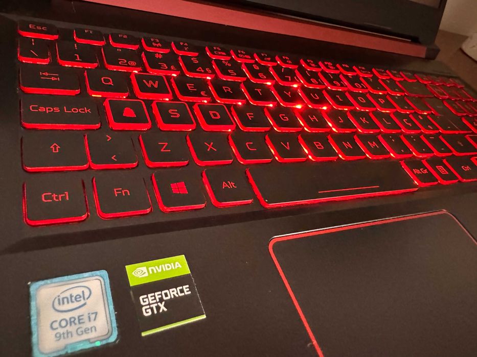 Acer Nitro V 15.6"FullHD|i7-9750H Hexa Core|16Gb Ram|Ssd 512Gb|GTX1050