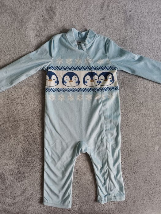 Welurowa pidżama zimowa świąteczna pajacyk w pingwinki Pepco 80