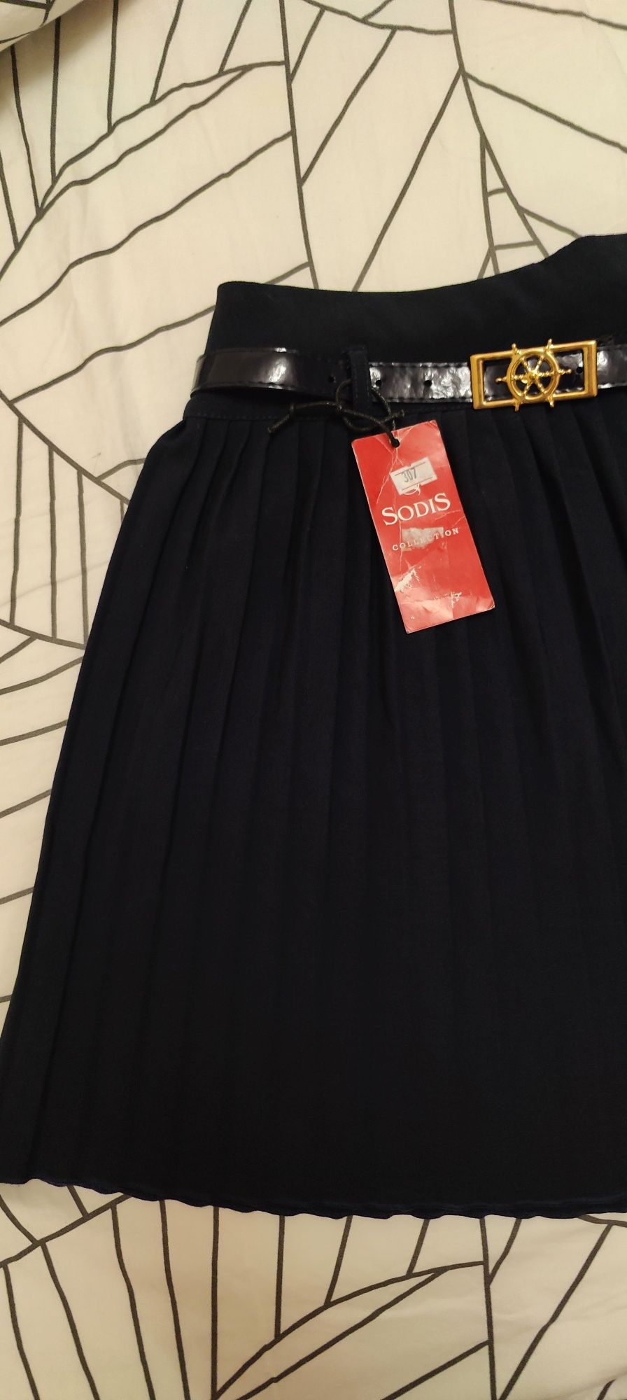Новая женская юбка-плиссе с рёмнем