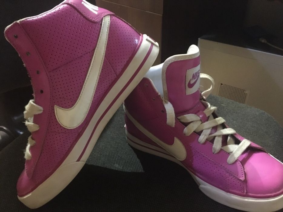 Кеди рожеві «Nike» для дівчинки