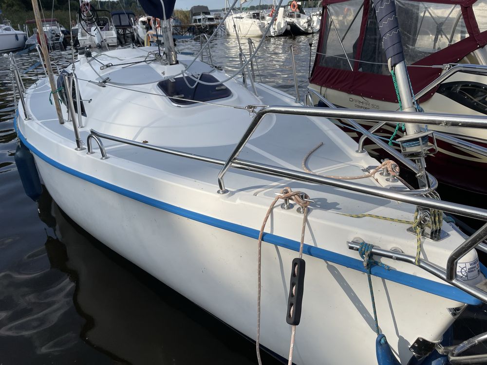 Sasanka 660 jacht żaglowy
