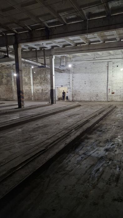 Оренда складських приміщень у Києві, вул. Сікевича 900м2