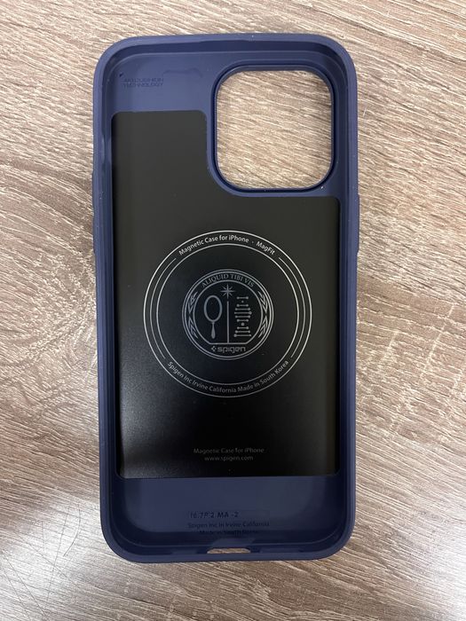 Чихол на айфон 14 pro max