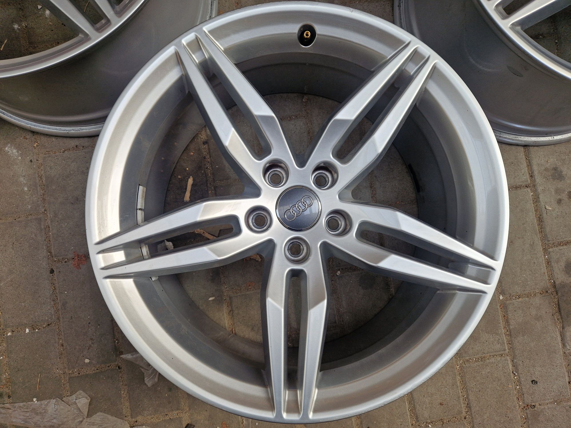 Oryginalne Felgi Audi A5 S5 A6 S6 S-line 19cali 20r. 4szt