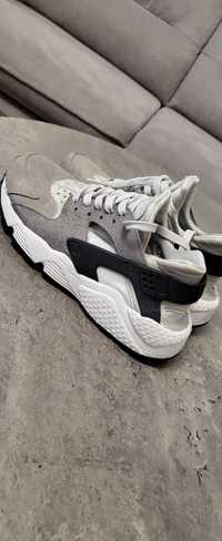 Butu sportowe Nike Huarache