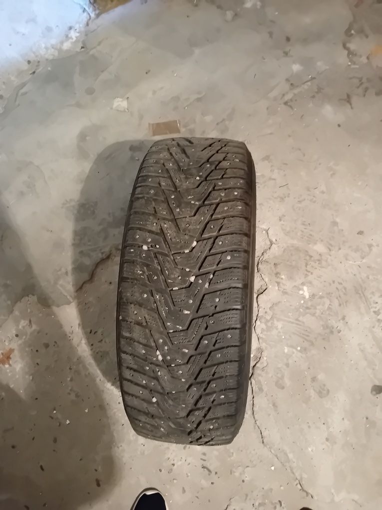 Opony zimowe Hancook RS 205/60 R16/96T