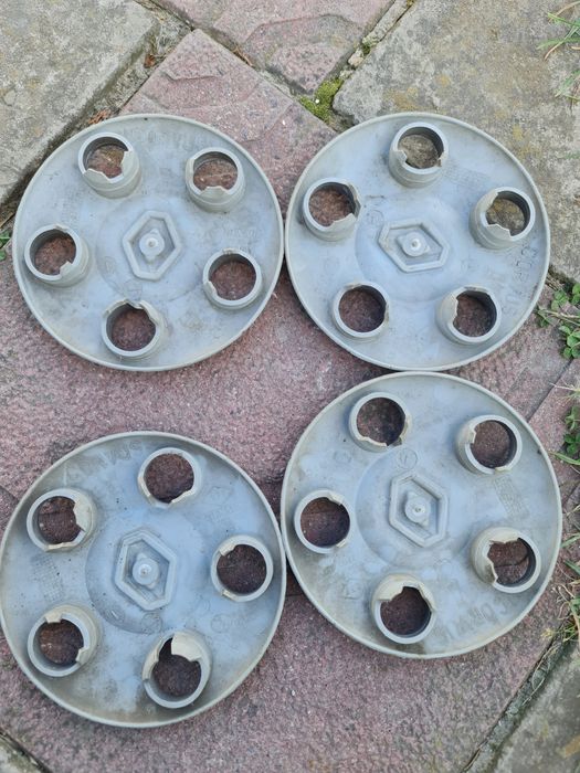 Ковпаки оригінальні до Рено