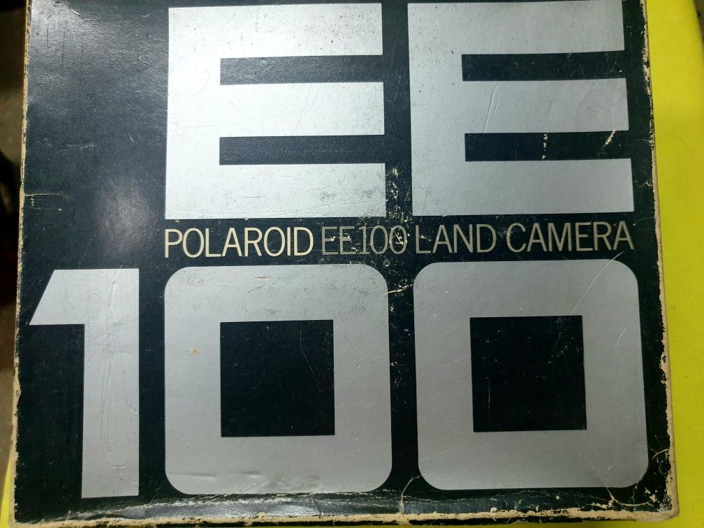 Máquina fotográfica Polaroid  instantânea