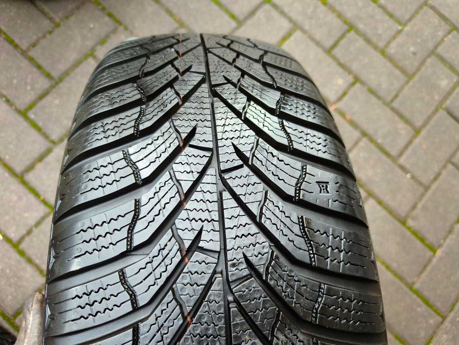 185/55 82T R15 KUMHO WinterCraft WP52 2022r 8mm Zimowe 4szt Opony