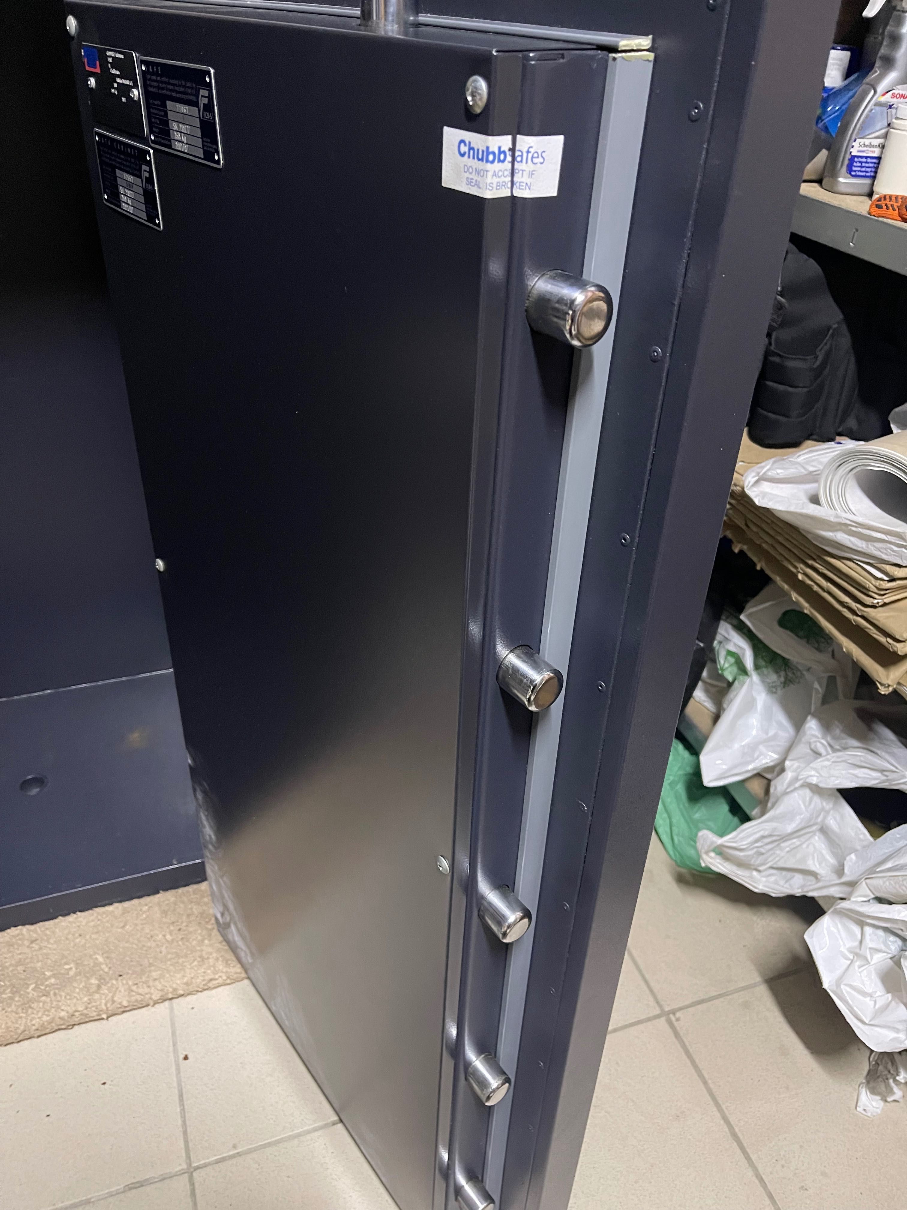 сейф ChubbSafes DuoGuard  200