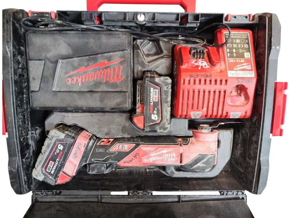 Narzędzie wielofunkcyjne Milwaukee M18 FMT  2x aku 5Ah + ład + walizka