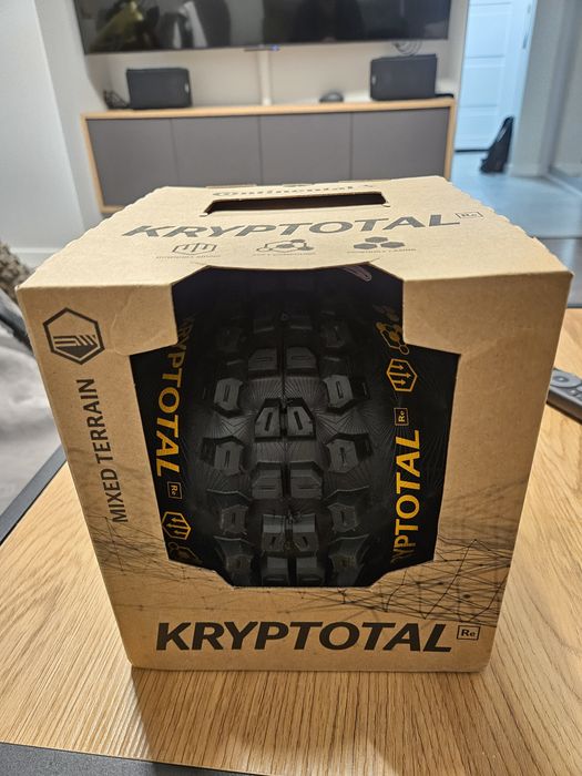 Continental Kryptotal Re 27.5x2.6 Downhill Compound Soft