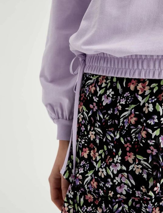 Жіночий світшот DeFacto
Розмір XL (48)
ОТ 80, ОГ 98, ОС 106
100 % бав