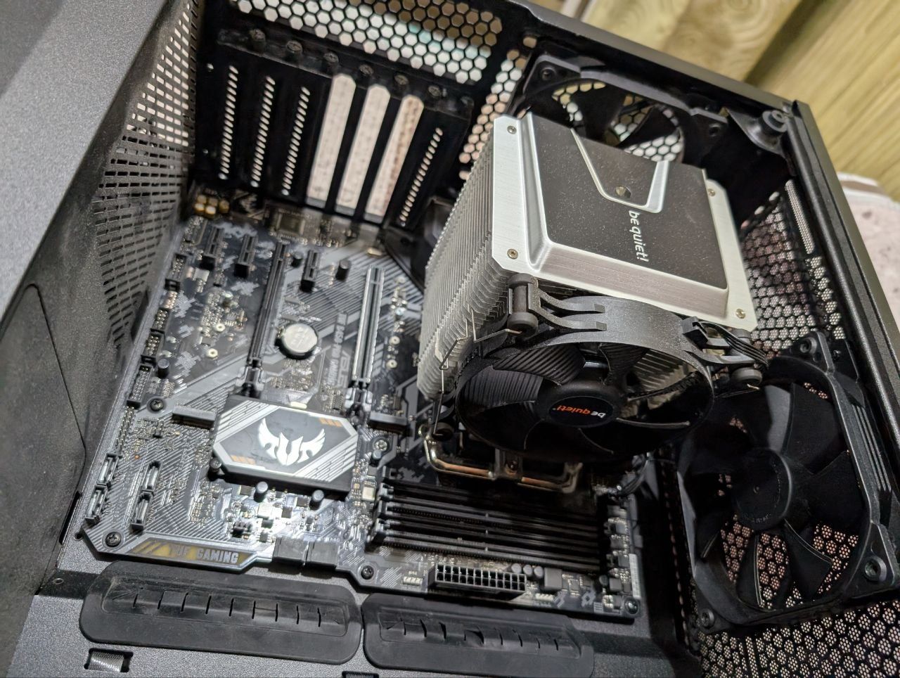 не повна збірка Ryzen 5 2600x, asus b450pro, bequit shadow rock3
