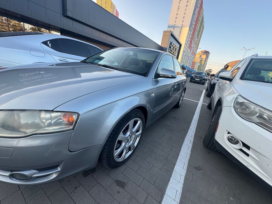 Продам машину Audi A4 2005