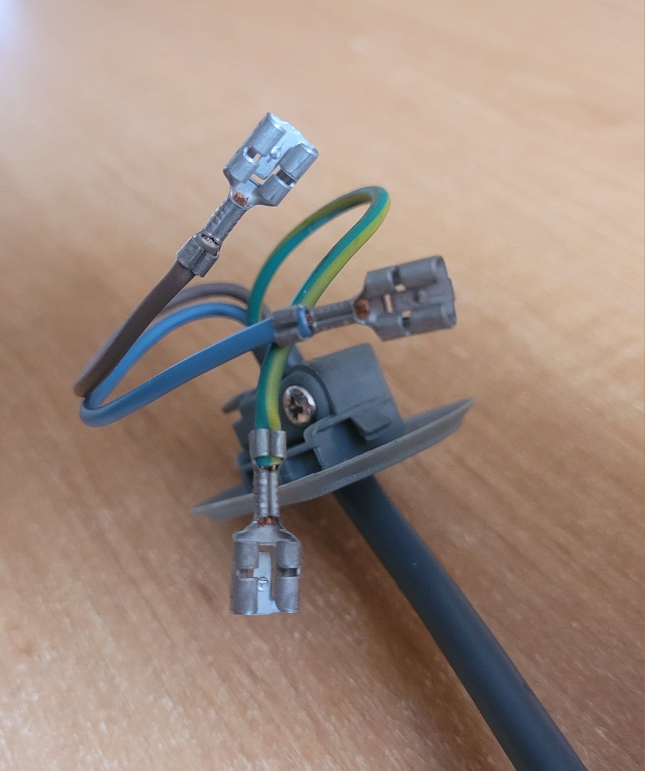 Kabel przewód przyłączeniowy zasilający pralki z wtyczką 16A 3x1mm2