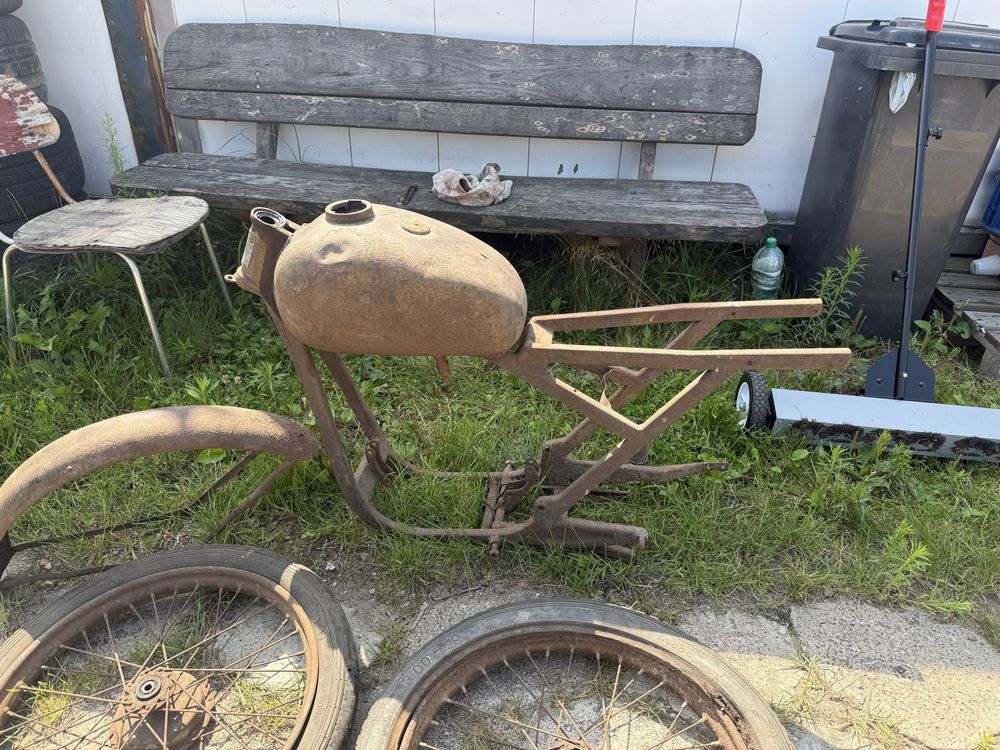 Rama WSK 125 Z 1960 rok org malowanie tabliczka i numer ramy wysyłka