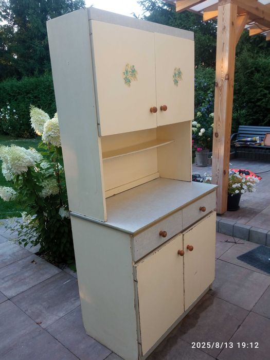 kredens kuchenny PRL