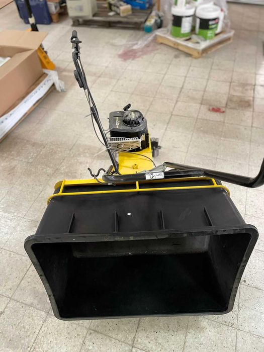 Carro de vindima basculante