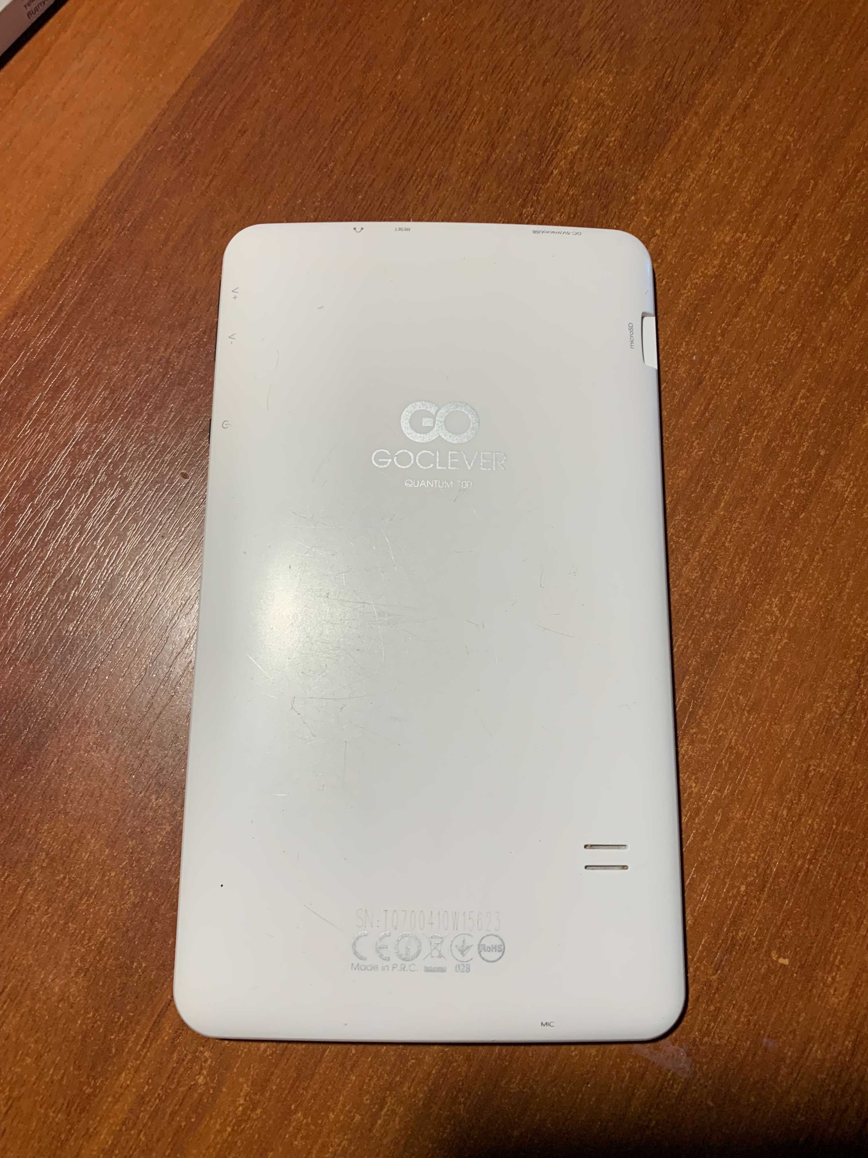 Планшет GoClever Quantum 700+ клавиатура с чехлом