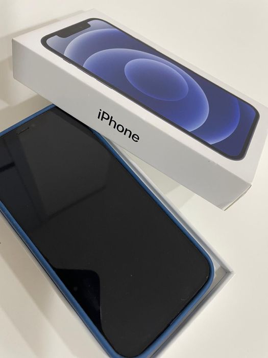 iPhone 12 preto com caixa