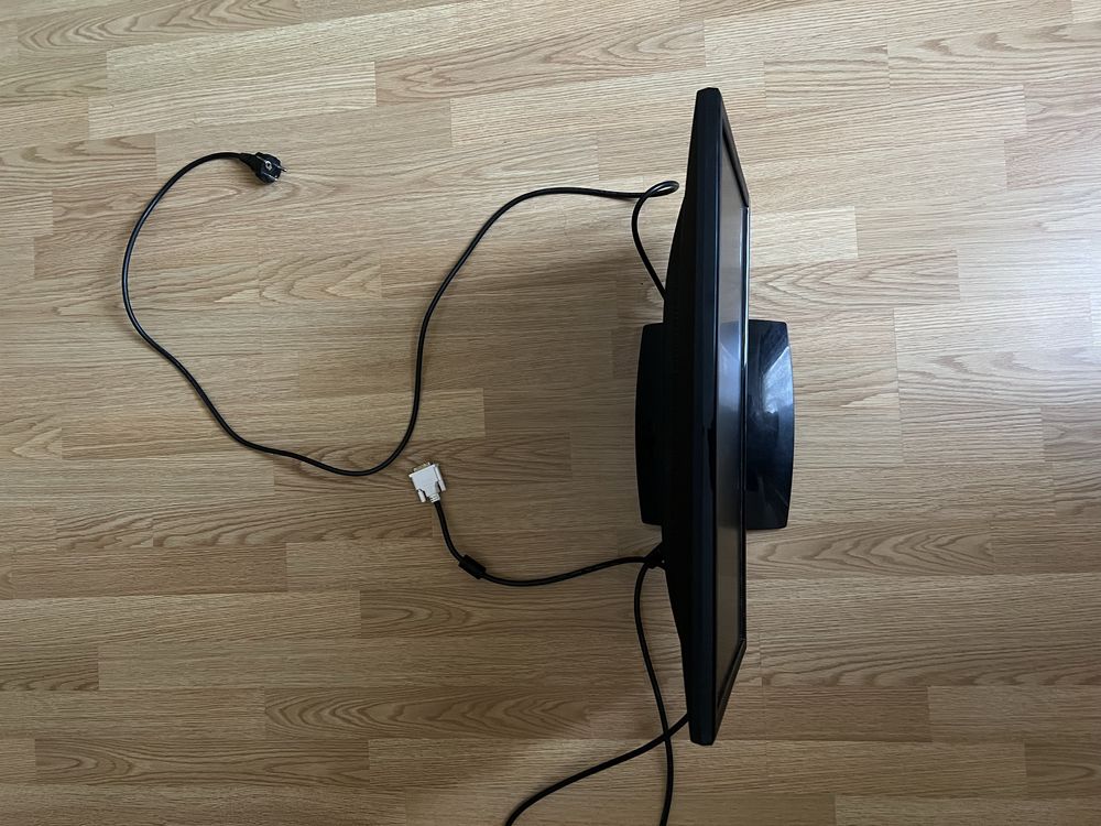 Монитор LG Flatron IPS225T - BN