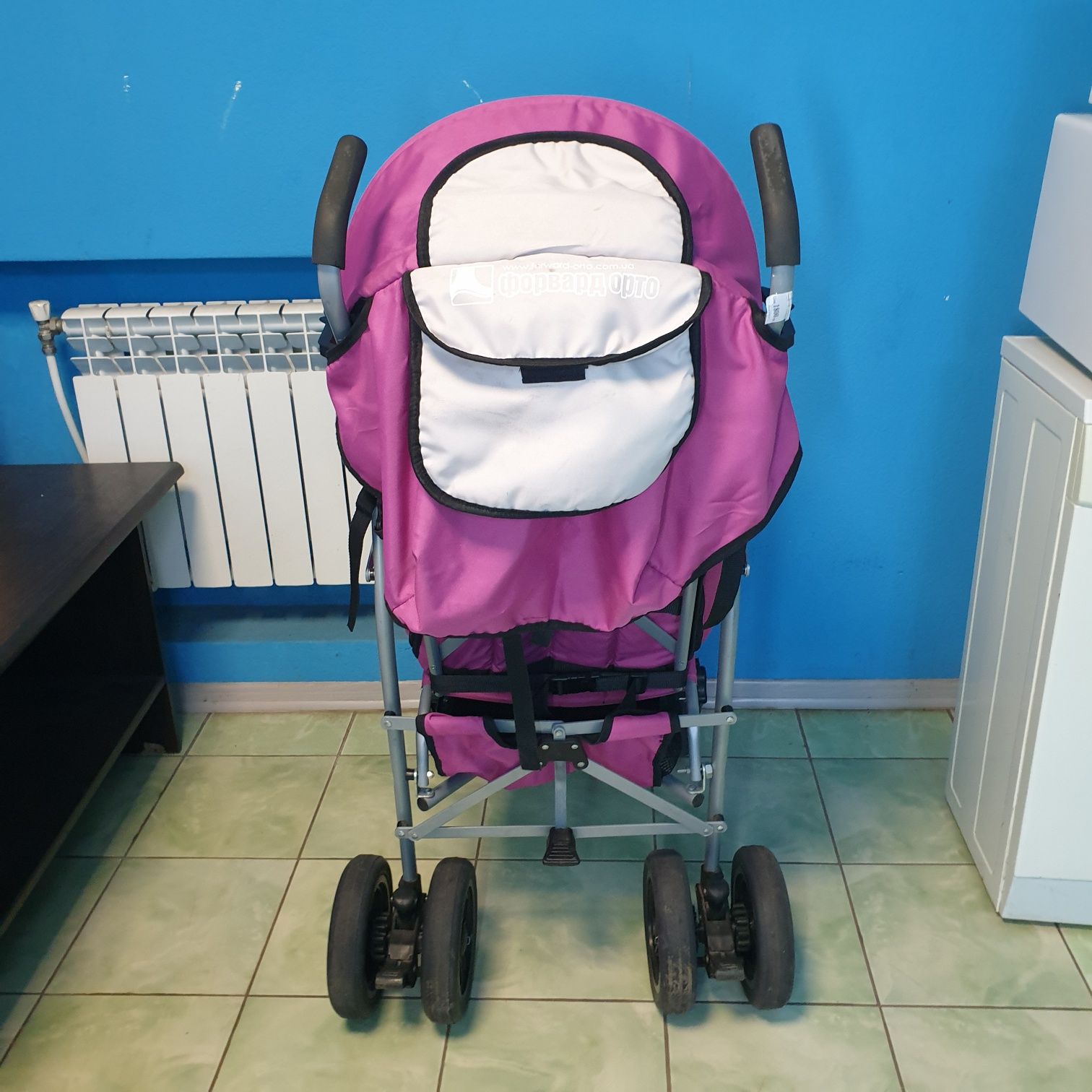 Дитячий інвалідний візок