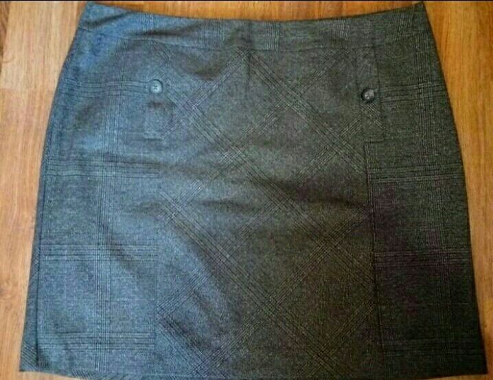 Новая серая теплая короткая юбка на подкладке, р.-50
