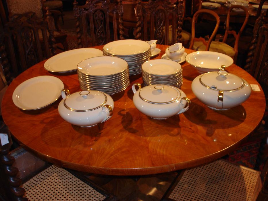 Serwis obiadowy na 11 osób antyczny