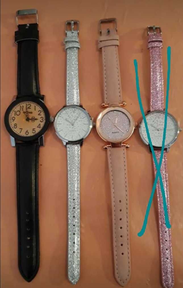 Vários relógios novos